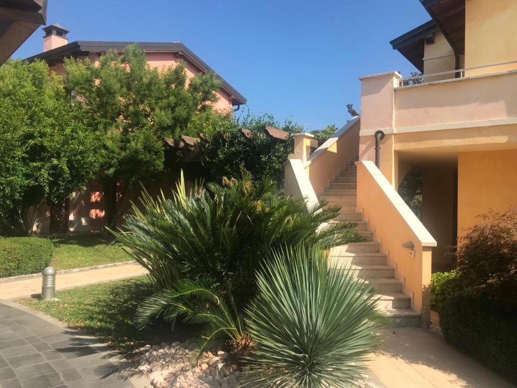 Luxury Apartments - Le Fate - Residence With Pool Manerba del Garda Exterior foto